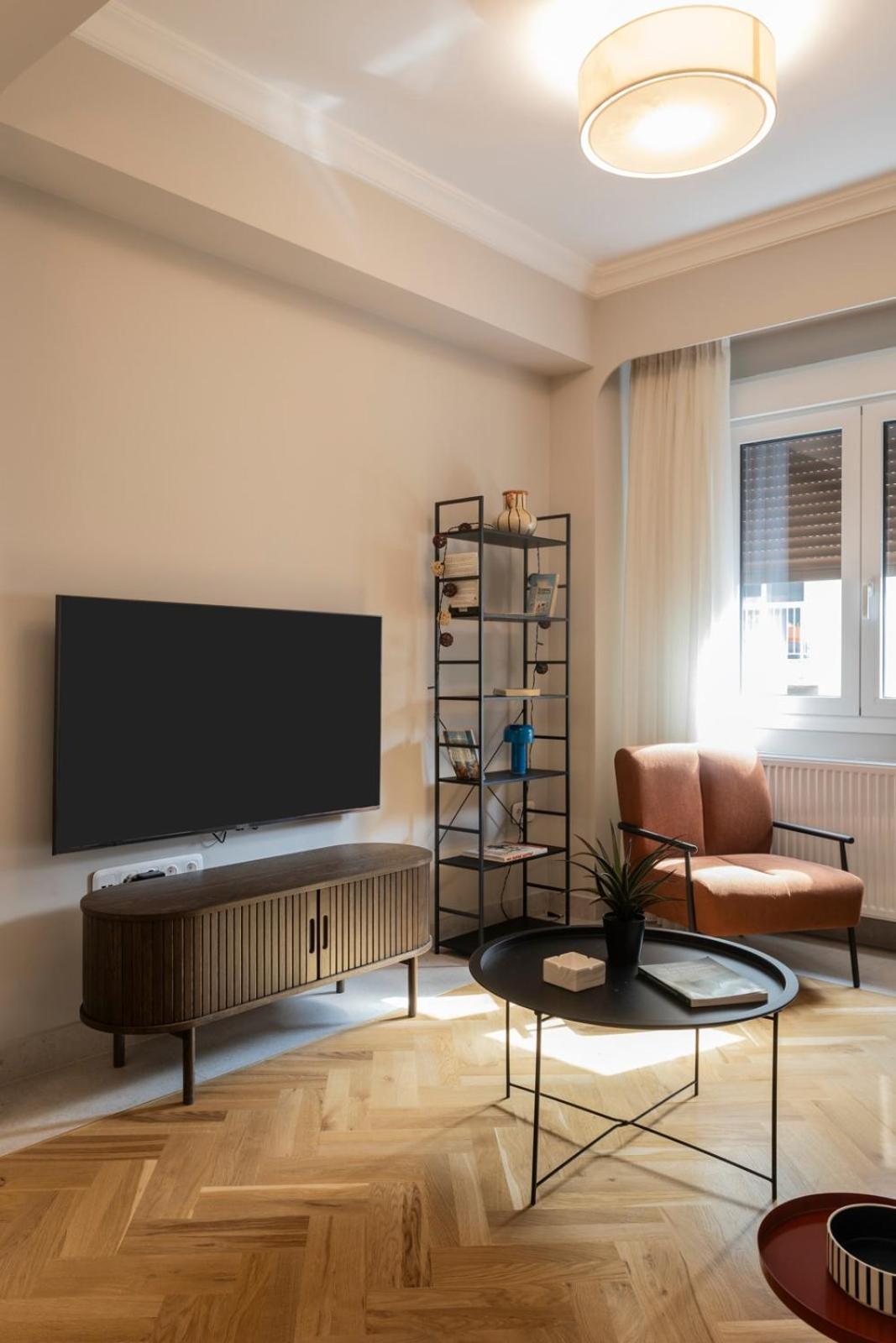 Immaculate Modern Kypseli - Next To Kanari Sq * Athen